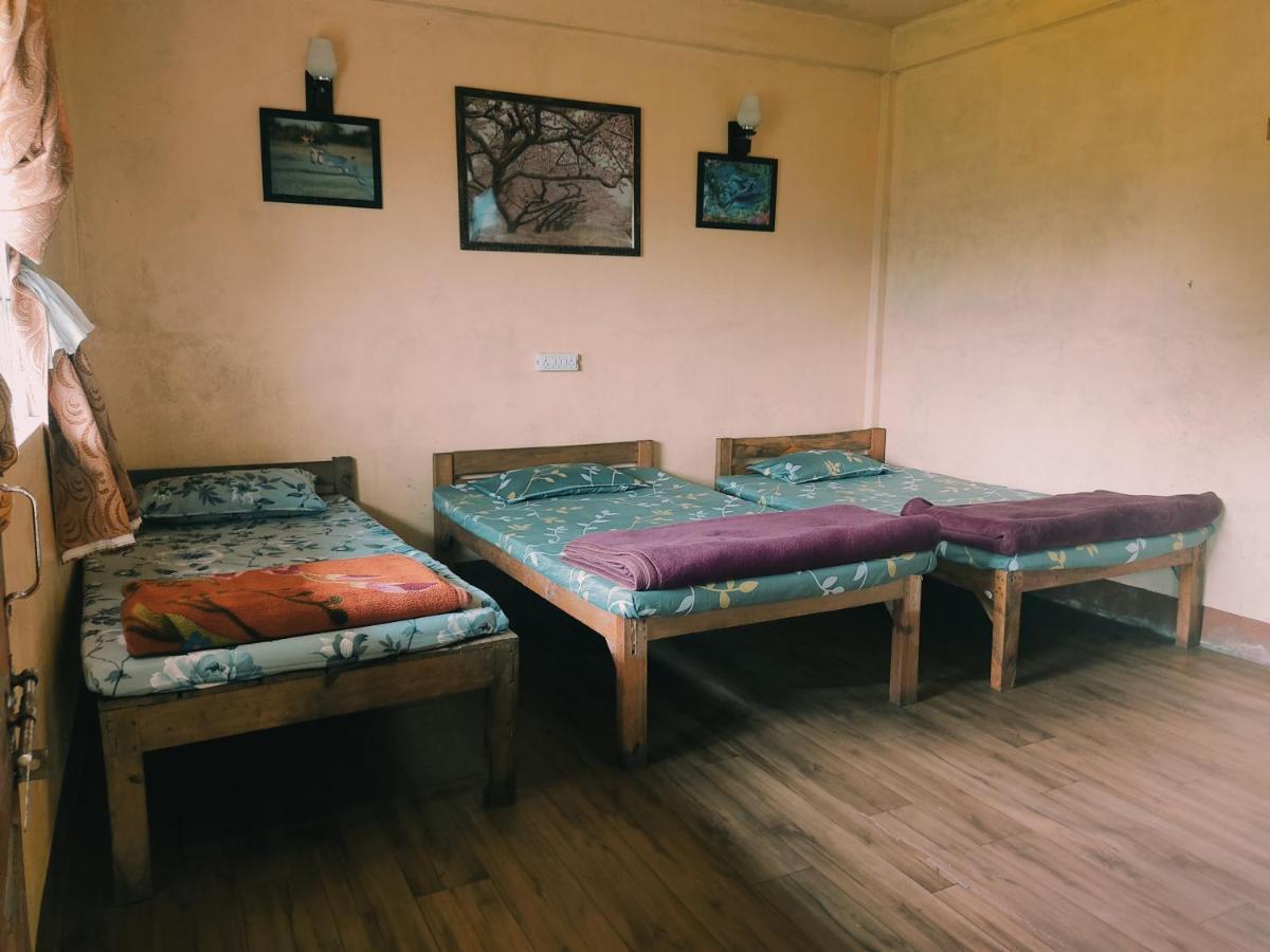 D Cloud Guesthouse Черапунджи Екстериор снимка